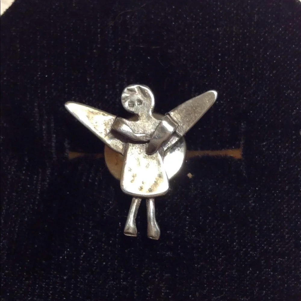 Sterling Silver Guardian Angel pin